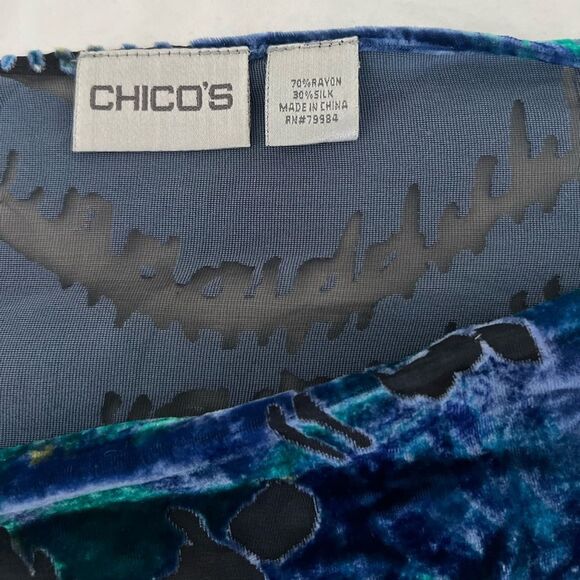 Chico's Velvet and silk Blue and Green Scarf - Picture 3 of 4